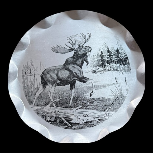 Vintage Reynolds Stylemaster Tray-Plaque Moose 14.5" in Diameter Aluminum Tray - Picture 1 of 3